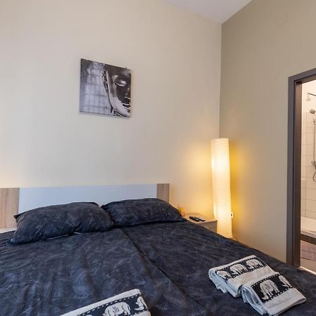 Wiky'S Apartman With 3Bathrooms ブダペスト エクステリア 写真