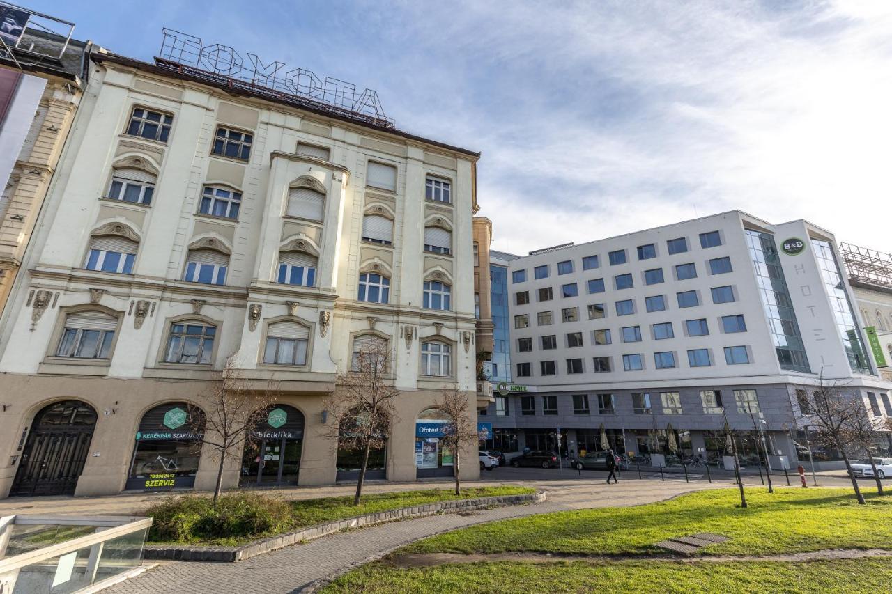 Wiky'S Apartman With 3Bathrooms ブダペスト エクステリア 写真
