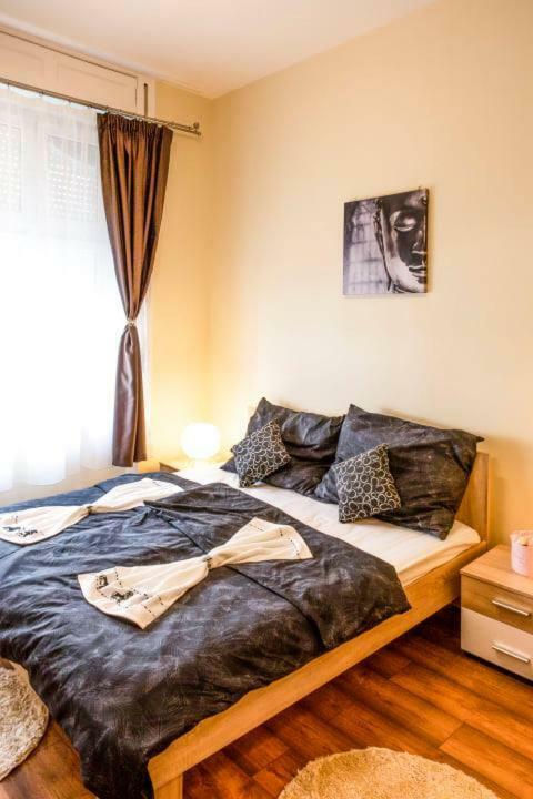 Wiky'S Apartman With 3Bathrooms ブダペスト エクステリア 写真